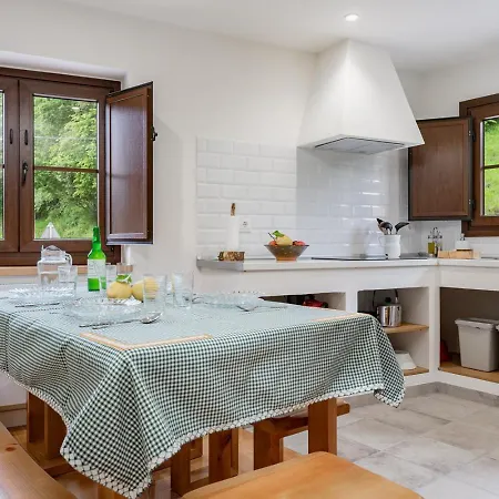 Casa de Férias La Mirla - Pernus Colunga